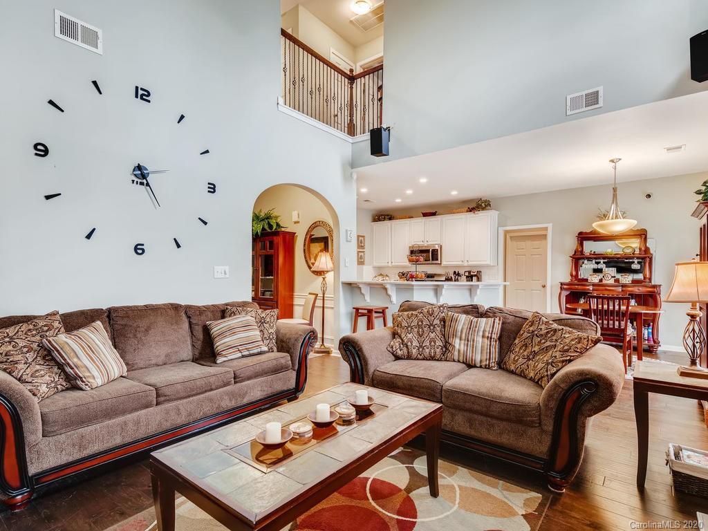 3208 Arklow Road Charlotte, NC 28269 - Photo 10 of 32 Gallery Image 10