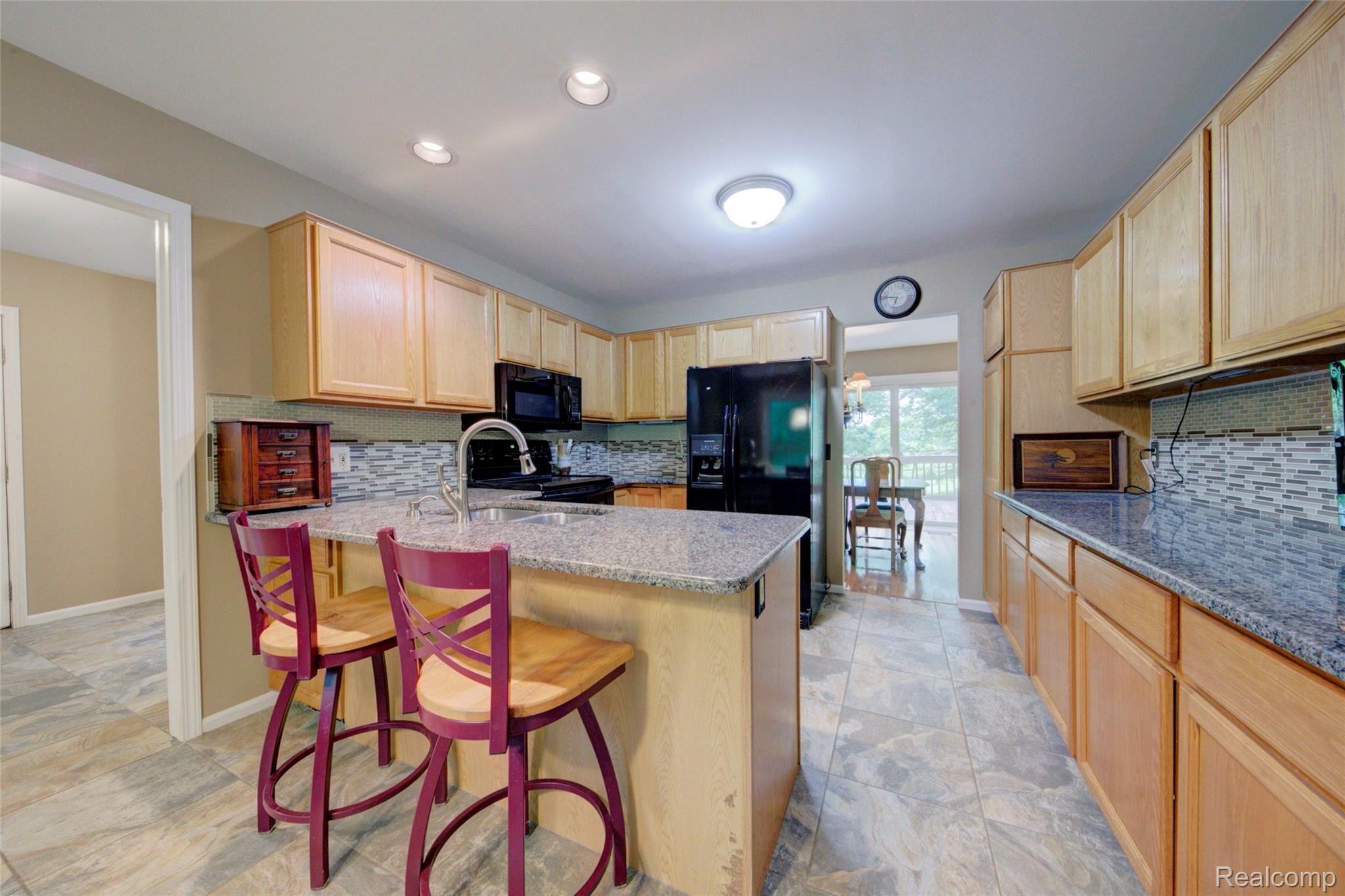 8164 Rattalee Lake Road Clarkston, MI 48348 - Photo 24 of 96 4H8B0435_6_7.jpg