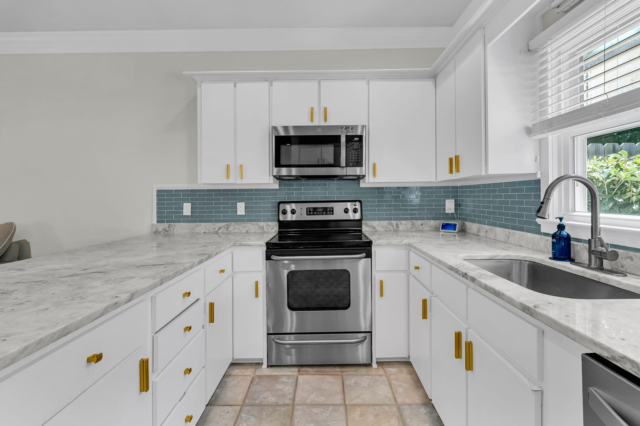 1462 North Point Lane, Unit B Mount Pleasant, SC 29464 - Photo 19 of 41