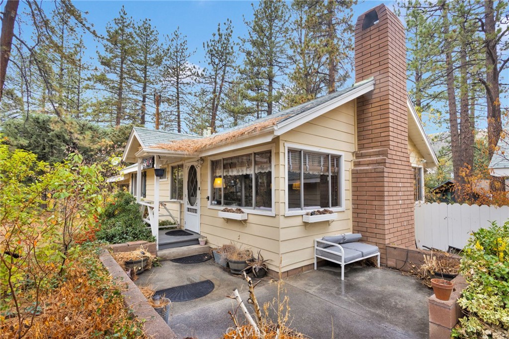 2046 Thrush Road Wrightwood, CA 92397 - Photo 10 of 44