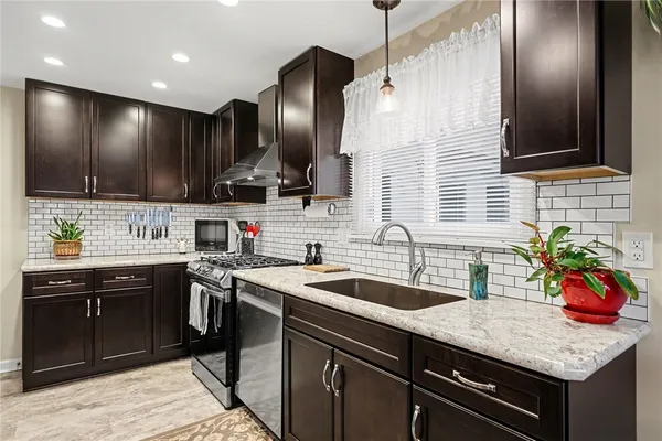 $229,900 | 481 Nadine Drive, Webster, NY 14580