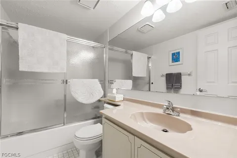 $199,900 | 3631 Southeast 10th Avenue, Unit 102, Cape Coral, FL 33904