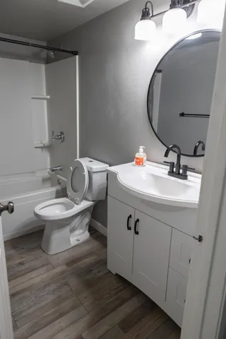 $245,000 | 325 Standiford Avenue, Unit 18, Modesto, CA 95356