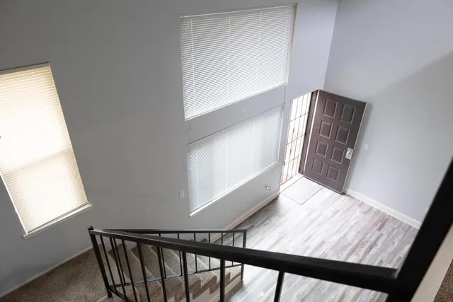 $245,000 | 325 Standiford Avenue, Unit 18, Modesto, CA 95356