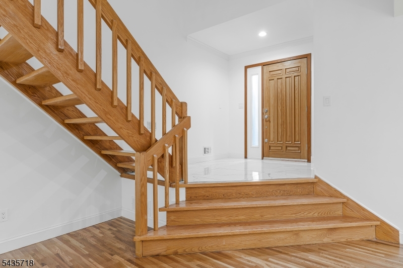 1 Fernwood Road Warren, NJ 07059 - Photo 2 of 41