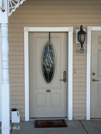 $325,000 | 406 Kelly Circle, Guilderland, NY 12009