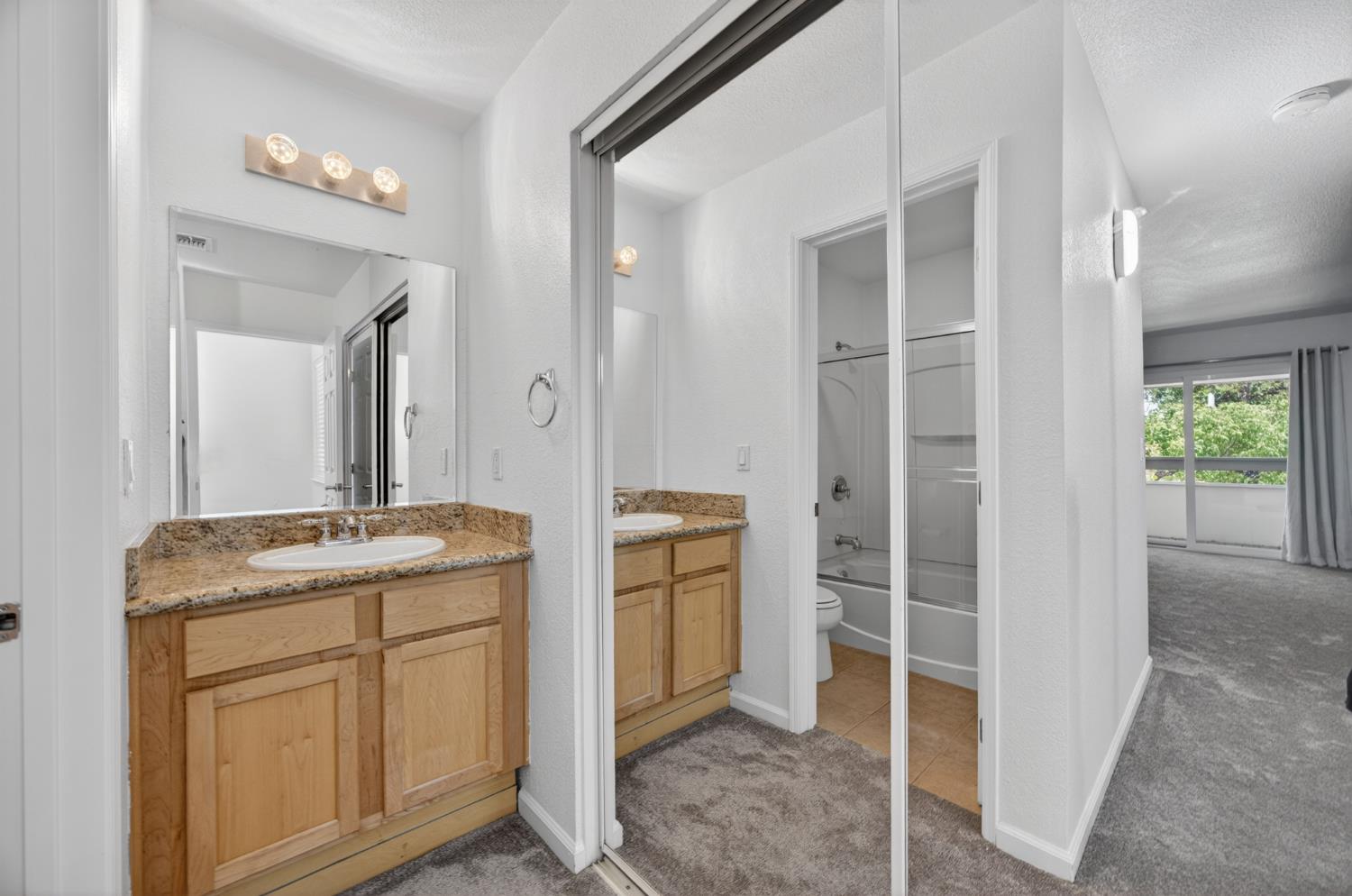 6239 Riverside Boulevard, Unit 2 Sacramento, CA 95831 - Photo 23 of 42