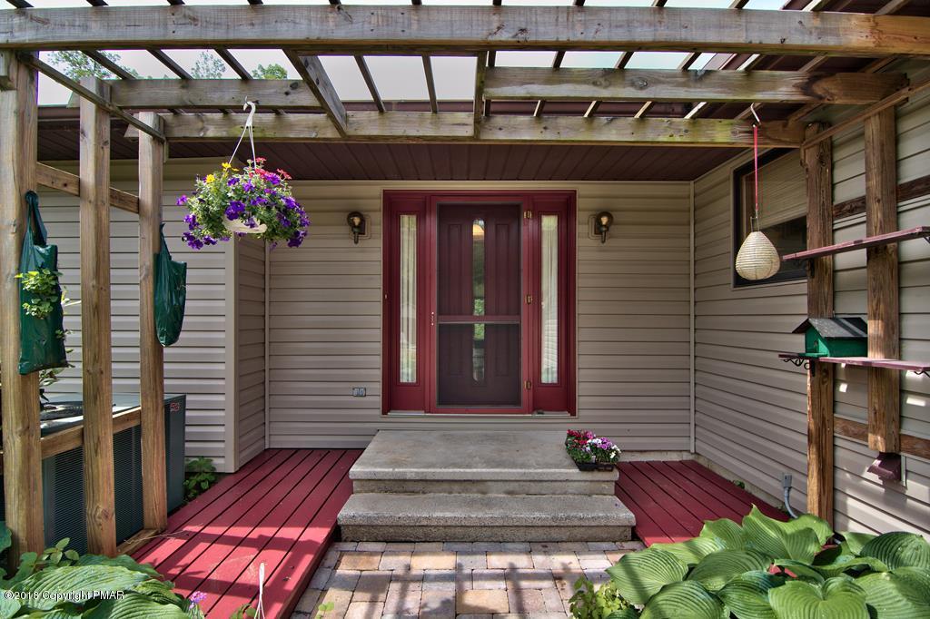 5208 Neola Road Stroudsburg, PA 18360 - Photo 7 of 56 Front Entrance Arbor
