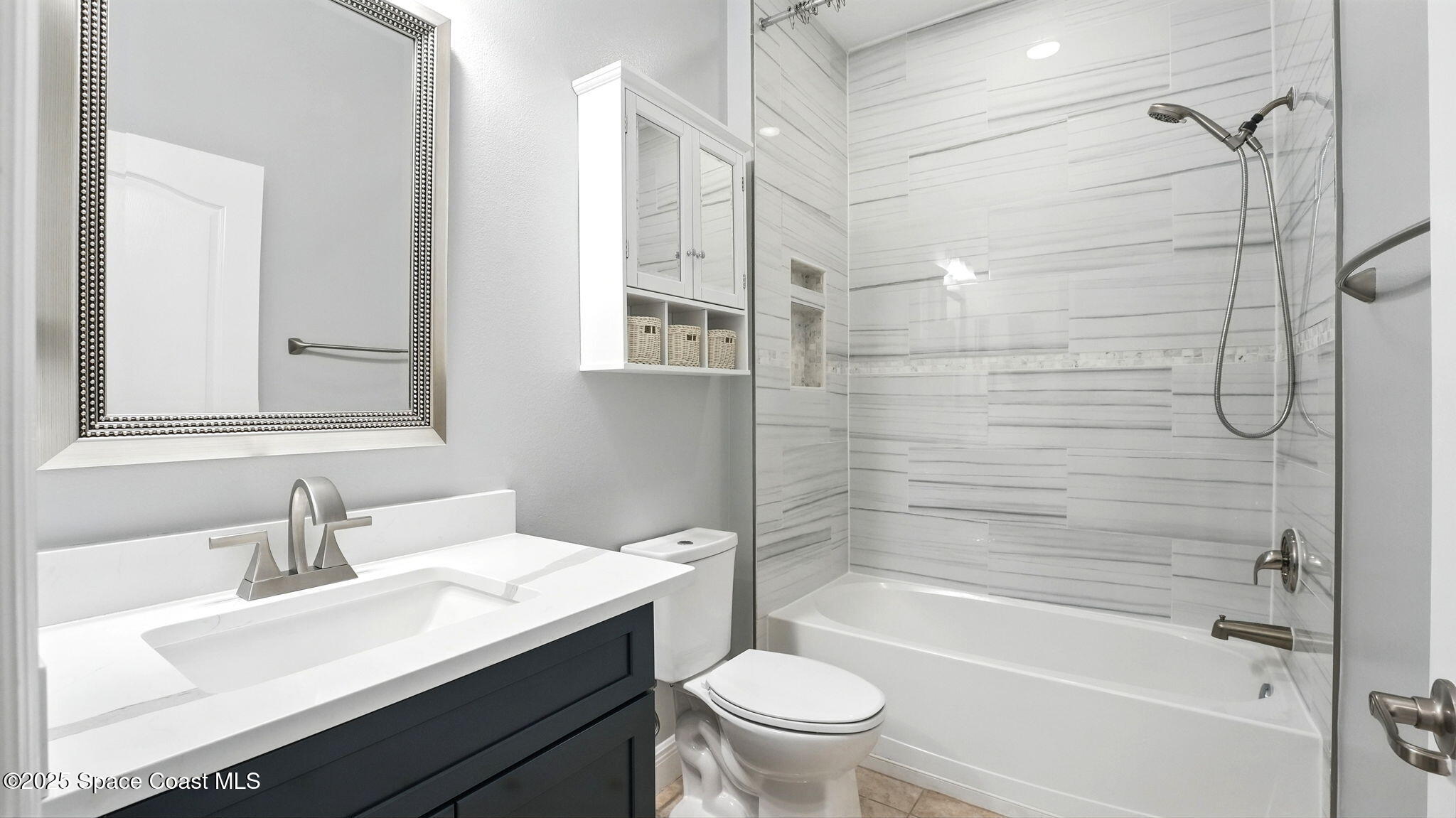 5852 Goleta Circle Melbourne, FL 32940 - Photo 35 of 67 Guest Bathroom 2