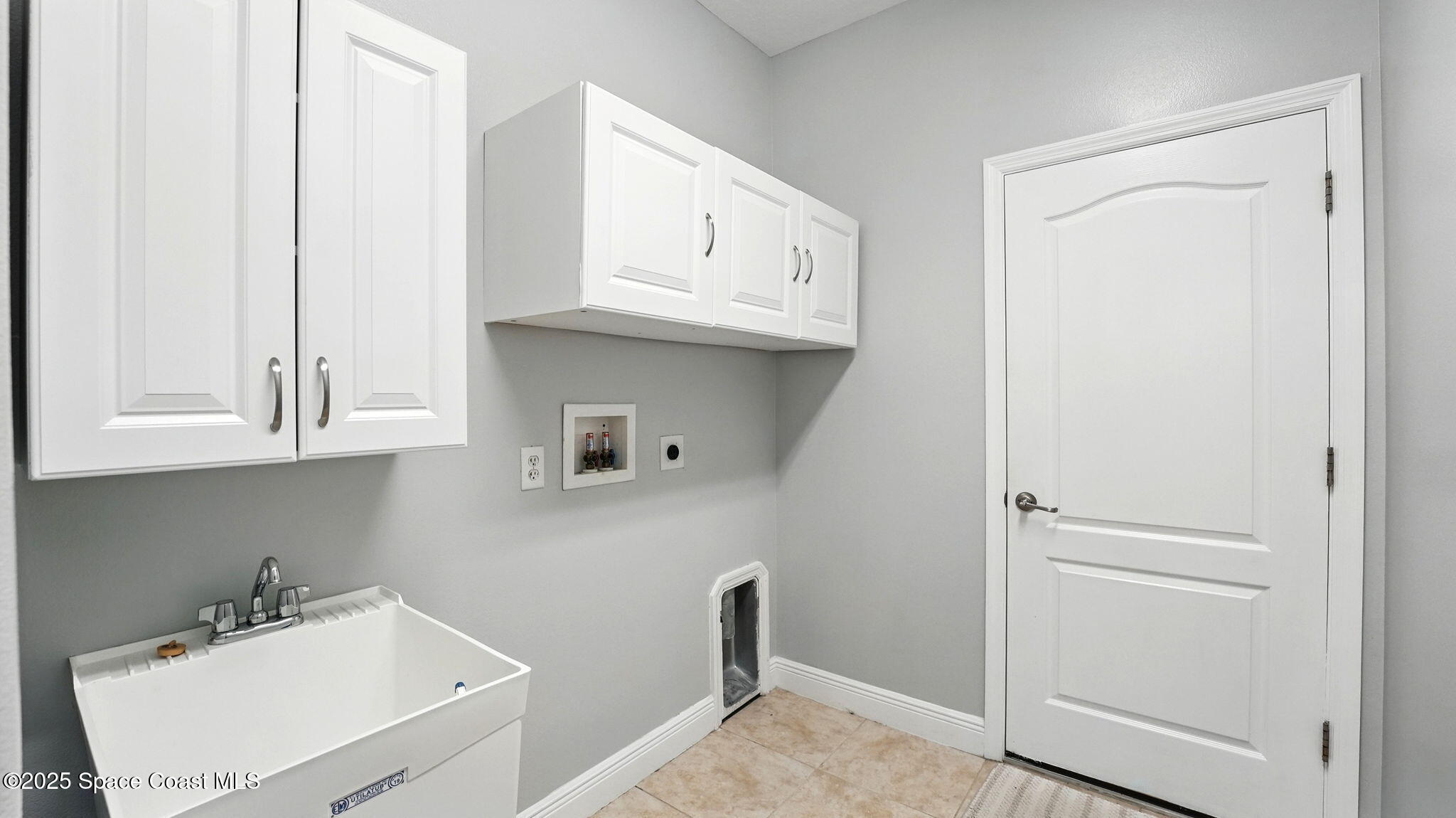 5852 Goleta Circle Melbourne, FL 32940 - Photo 44 of 67 Laundry Room