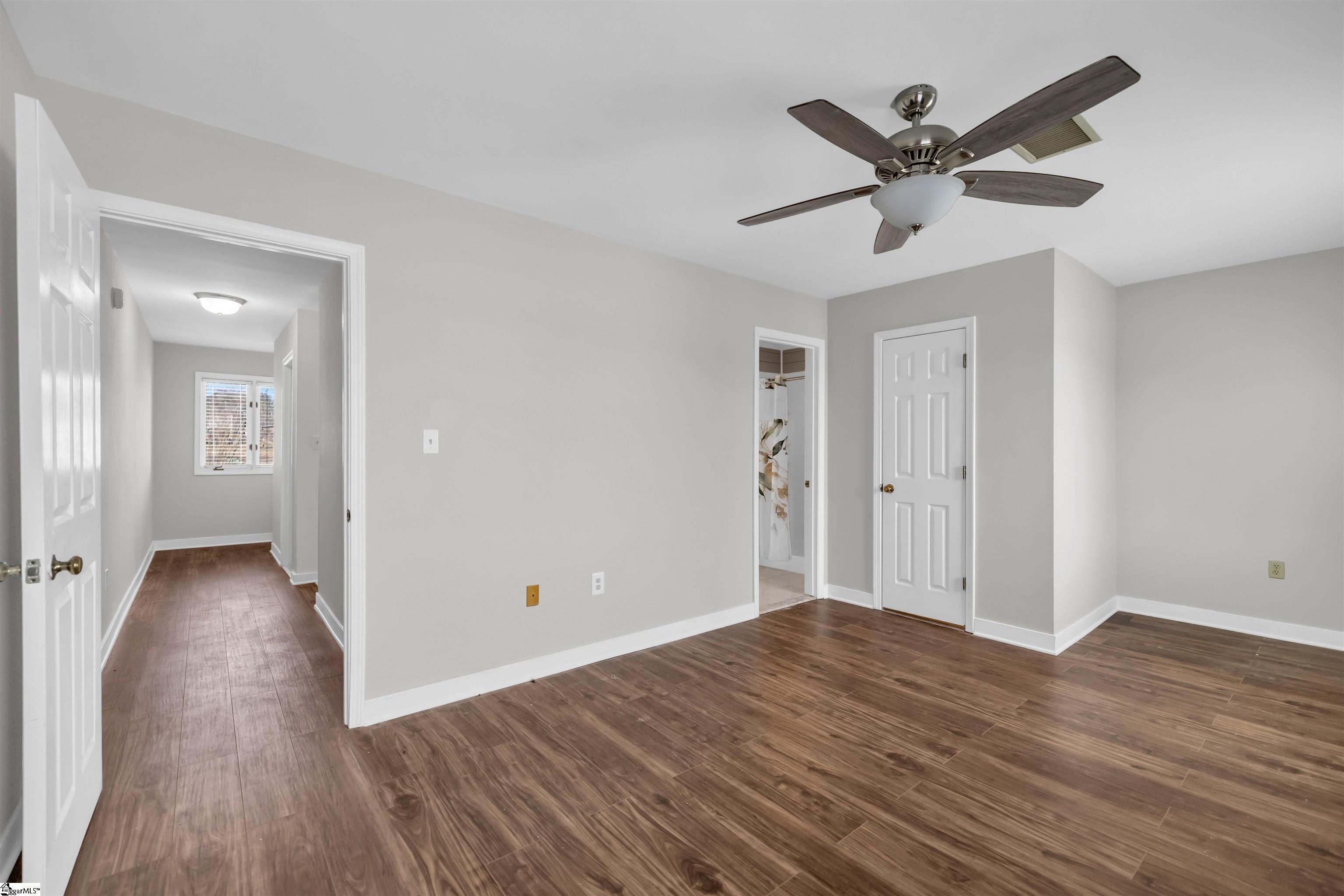 112 Lake Ridge Drive Ninety Six, SC 29666 - Photo 3 of 34