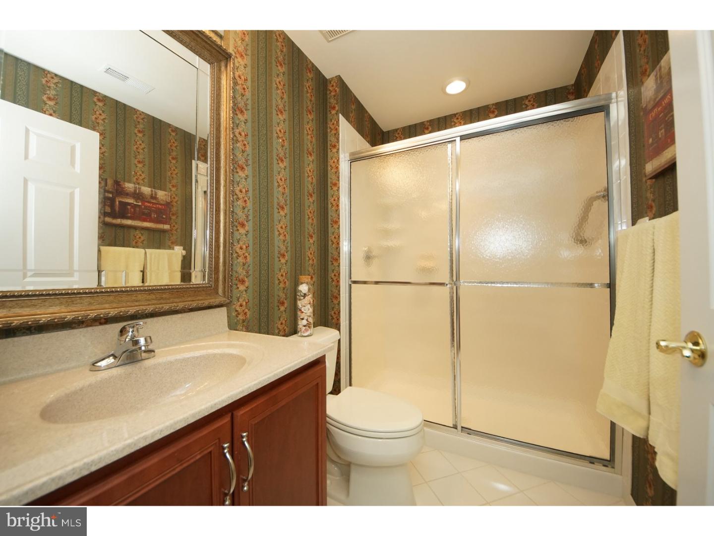 74 Einstein Way Cranbury, NJ 08512 - Photo 18 of 25 Bathroom