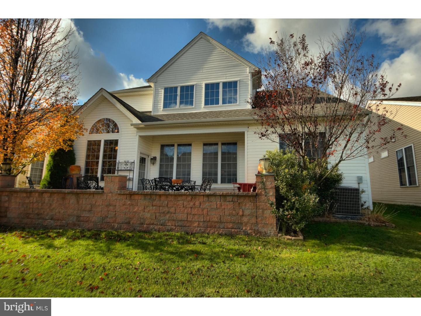 74 Einstein Way Cranbury, NJ 08512 - Photo 20 of 25 Exterior Back