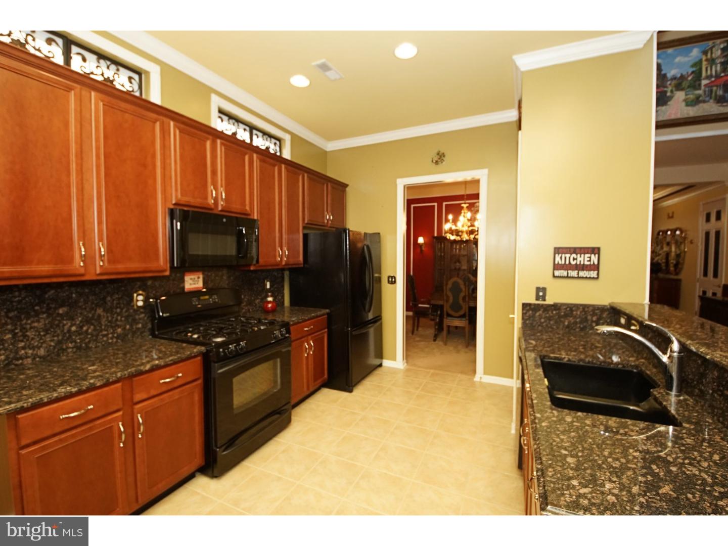 74 Einstein Way Cranbury, NJ 08512 - Photo 8 of 25 Kitchen
