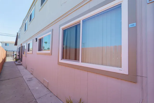 a view of utility room with washer and dryer