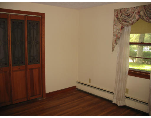 11 Country Club Road North Reading, MA 01864 - Photo 8 of 10 Gallery Image 8