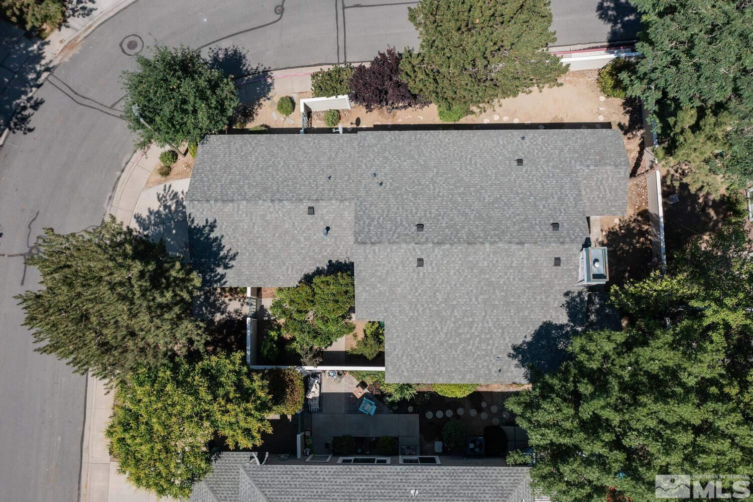 3335 Spring Creek Circle Reno, NV 89509 - Photo 29 of 30 an aerial view of a house with a yard
