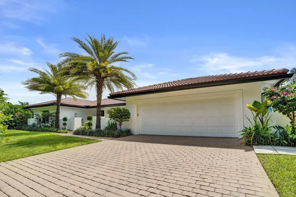 $2,182,150 | 2804 Banyan Blvd Circle Northwest, Boca Raton, FL 33431