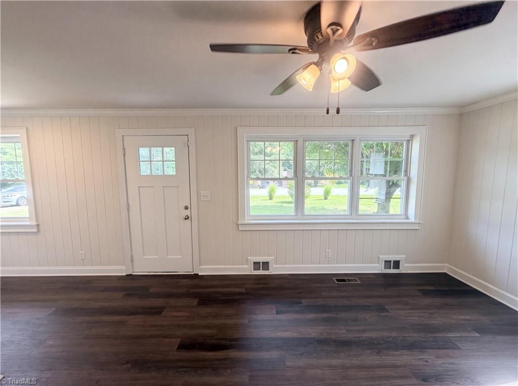 5025 Forbush Road East Bend, NC 27018 - Photo 2 of 18