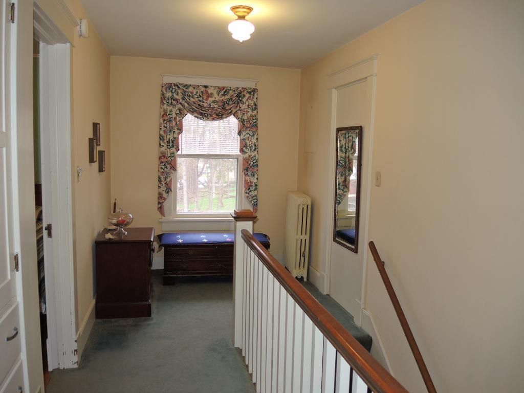 7 Temple Street Rutland, VT 05701 - Photo 13 of 17