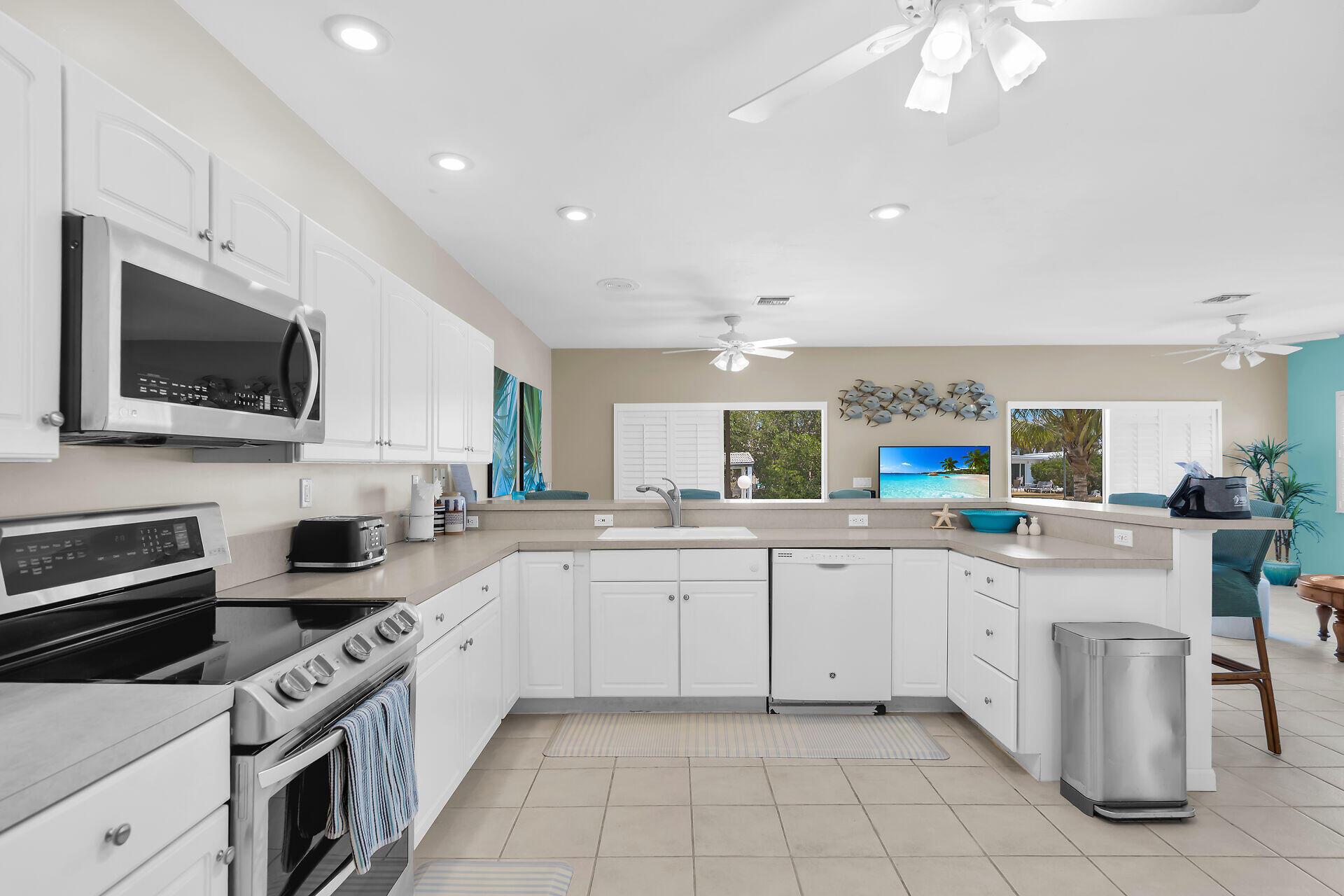 180 9th Street Key Colony Beach, FL 33051 - Photo 15 of 50 Kitchen