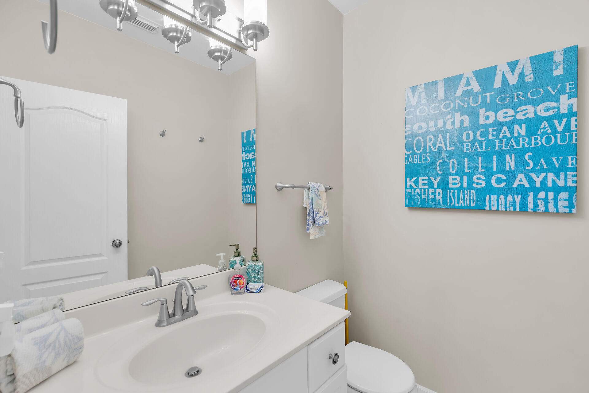 180 9th Street Key Colony Beach, FL 33051 - Photo 33 of 50 Guest Bathroom