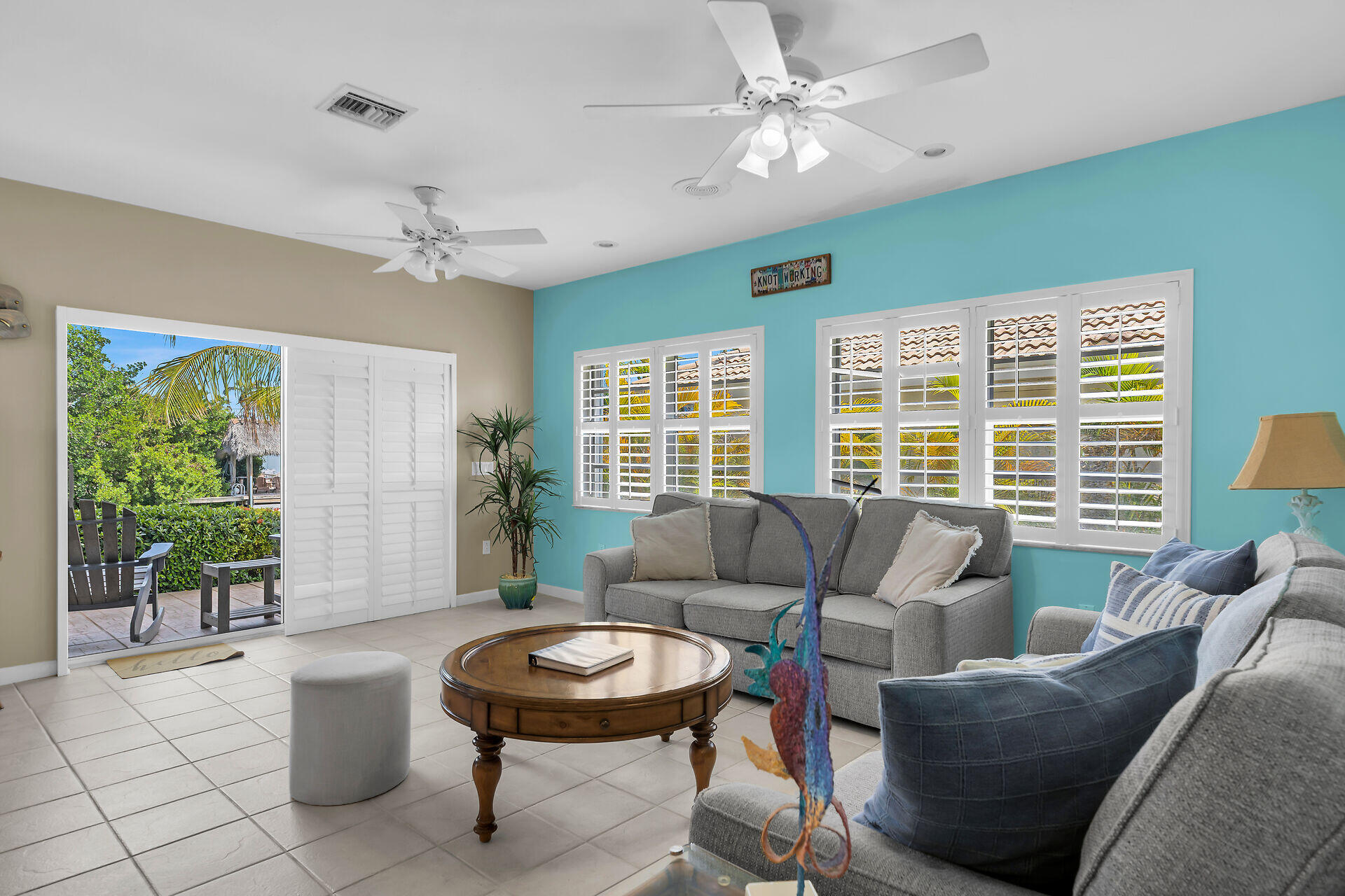 180 9th Street Key Colony Beach, FL 33051 - Photo 5 of 50 Living Area
