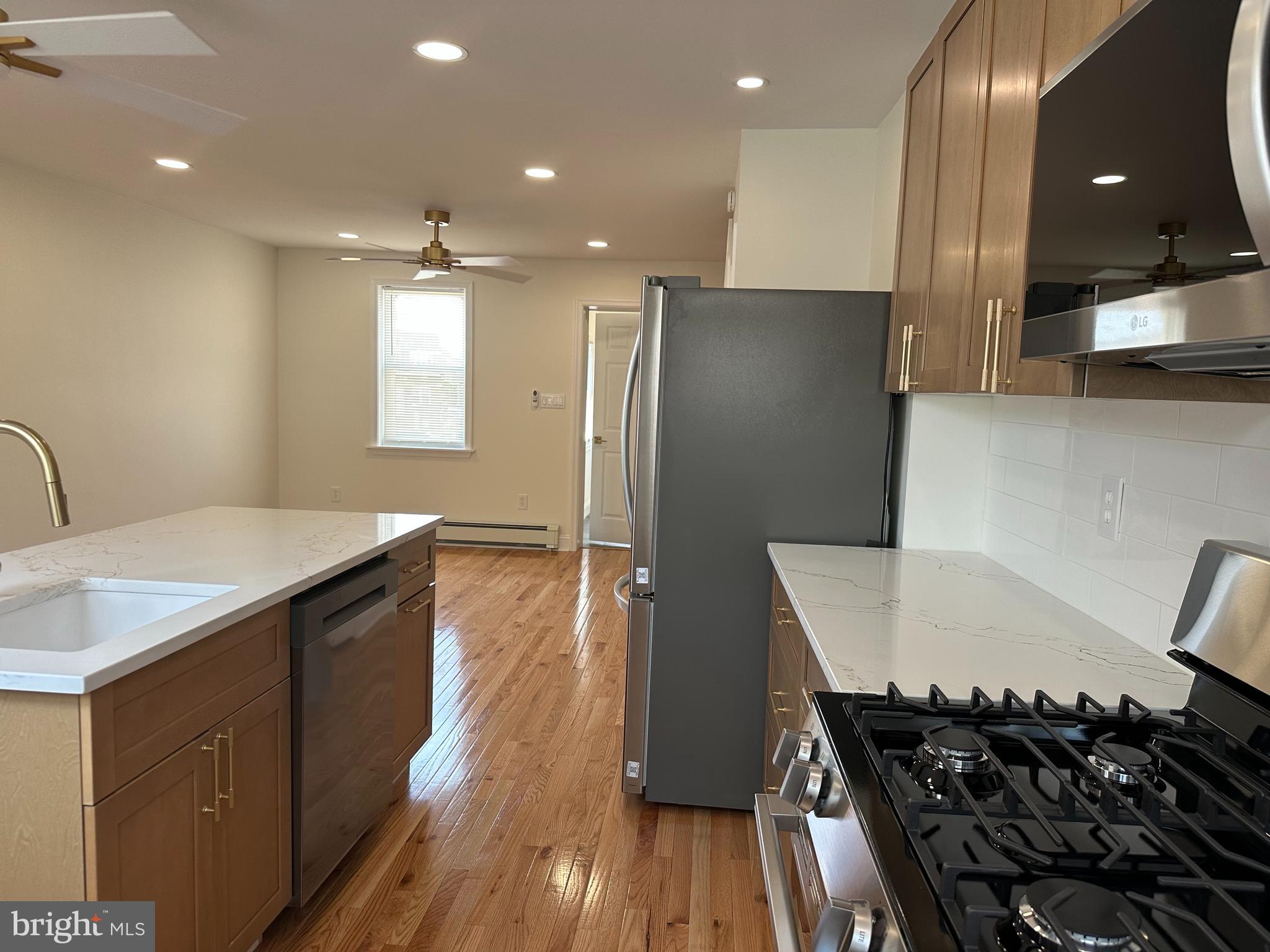 651 Copley Road Upper Darby, PA 19082 - Photo 5 of 19