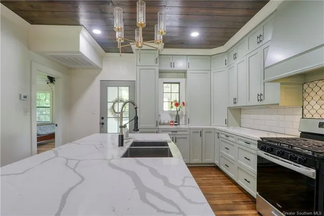 $349,500 | 709 Division Street, Lake Charles, LA 70601