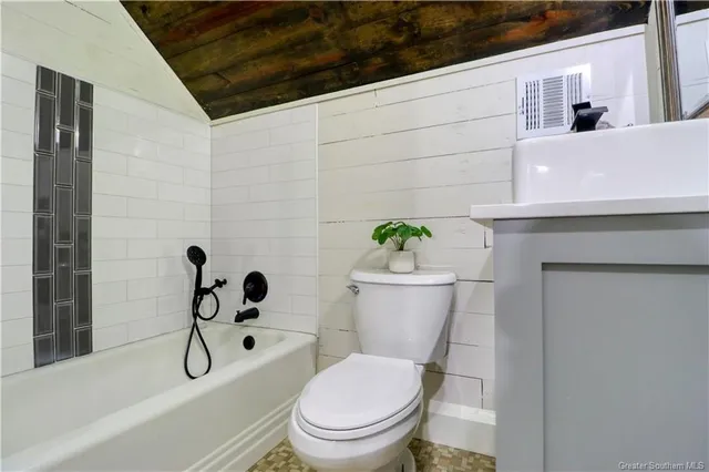 $349,500 | 709 Division Street, Lake Charles, LA 70601