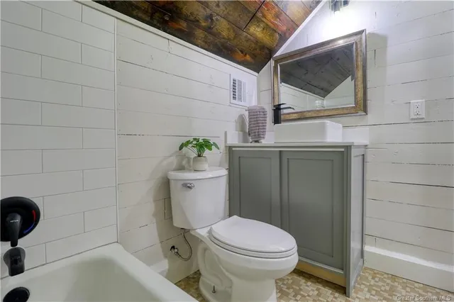 $349,500 | 709 Division Street, Lake Charles, LA 70601