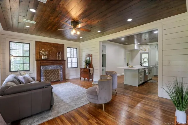 $349,500 | 709 Division Street, Lake Charles, LA 70601