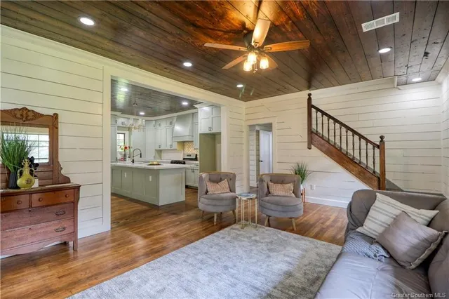 $349,500 | 709 Division Street, Lake Charles, LA 70601