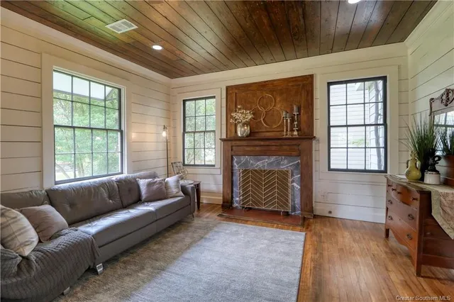 $349,500 | 709 Division Street, Lake Charles, LA 70601