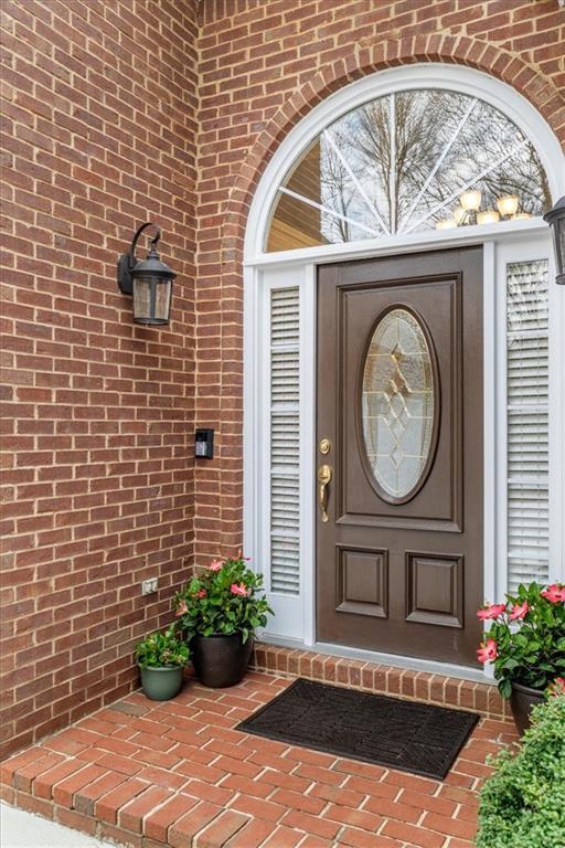 565 Kings County Court Milton, GA 30004 - Photo 2 of 60