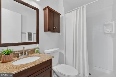 $639,900 | 5707 Lawsons Hill Court, Alexandria, VA 22310