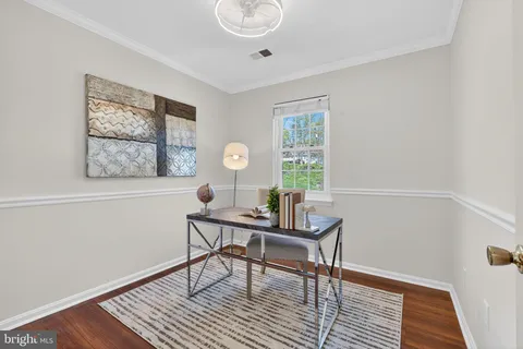 $639,900 | 5707 Lawsons Hill Court, Alexandria, VA 22310