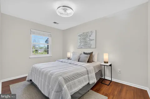 $639,900 | 5707 Lawsons Hill Court, Alexandria, VA 22310