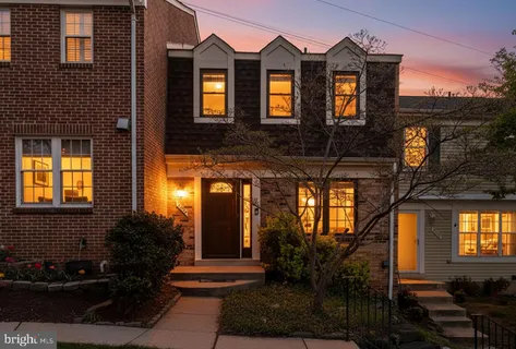 $639,900 | 5707 Lawsons Hill Court, Alexandria, VA 22310