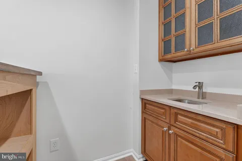 $639,900 | 5707 Lawsons Hill Court, Alexandria, VA 22310