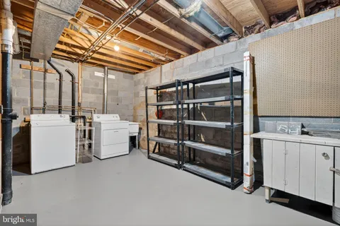 $639,900 | 5707 Lawsons Hill Court, Alexandria, VA 22310