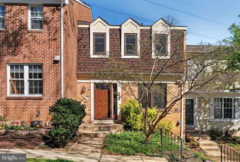 $639,900 | 5707 Lawsons Hill Court, Alexandria, VA 22310