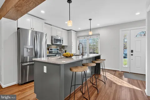 $639,900 | 5707 Lawsons Hill Court, Alexandria, VA 22310