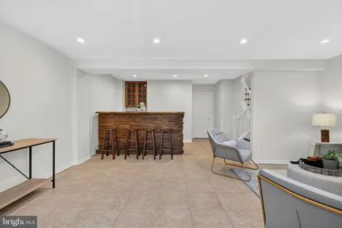 $639,900 | 5707 Lawsons Hill Court, Alexandria, VA 22310