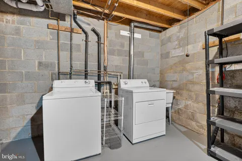 $639,900 | 5707 Lawsons Hill Court, Alexandria, VA 22310