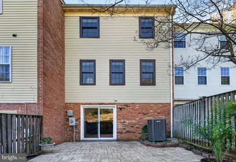 $639,900 | 5707 Lawsons Hill Court, Alexandria, VA 22310