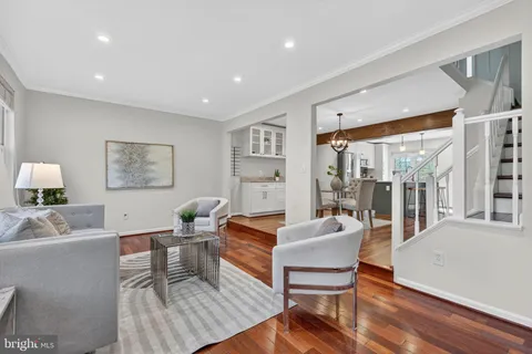 $639,900 | 5707 Lawsons Hill Court, Alexandria, VA 22310