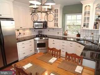 12 Radcliff Road Bala Cynwyd, PA 19004 - Photo 5 of 5 Gallery Image 5