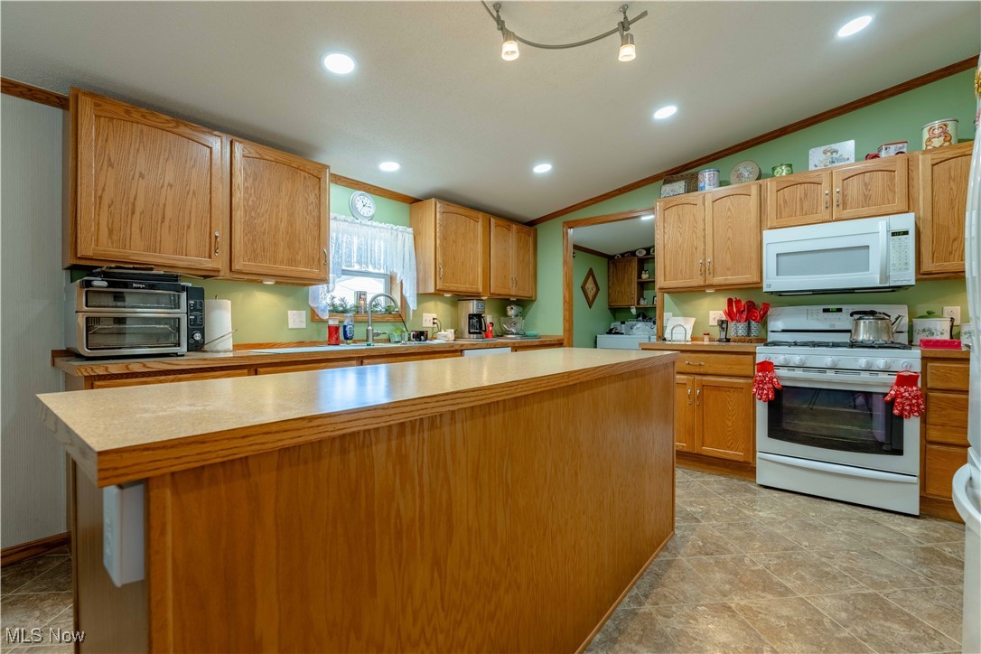 9275 Blade Road Northwest Minerva, OH 44657 - Photo 18 of 38 Gallery Image 18