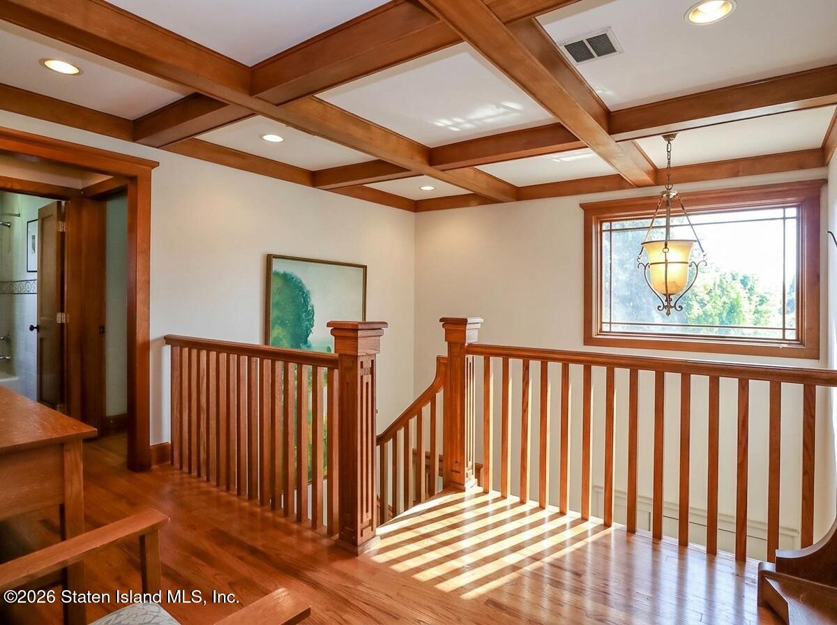 121 Windermere Road Staten Island, NY 10305 - Photo 25 of 57 IMG_5391.JPG_20260916125443